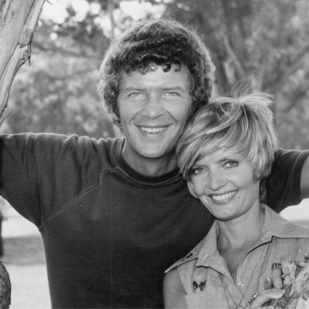 Robert Reed and Florence Henderson were great teachers of how to work in television. They were role models and I miss them! plumbgoods.tv #plumbgoods #eveplumb #daisy #happinessincluded #janbrady #design #bradybunch #carolbrady #mikebrady #classictv #1970s