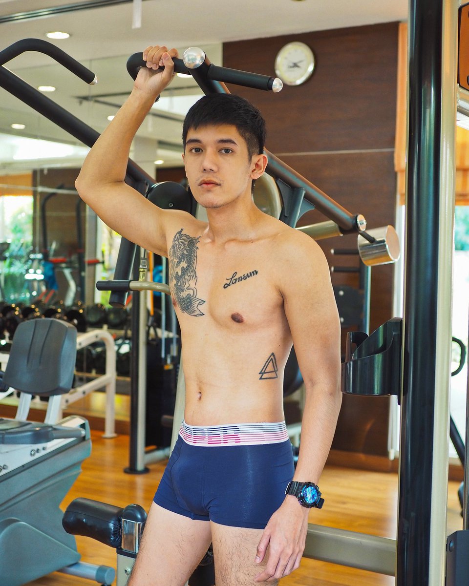 didthana's tweet photo. คลายล๊อกค์แล้ว สักตรงไหนเพิ่มอีกดี ต้นขาดีมั้ย #dapperbrand #dapperthailand #dappereveryday #dappereverymen #สไตล์แดปเปอร์ https://t.co/A5gG6Kljrt