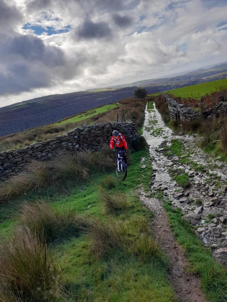LoughtonMC's tweet photo. Some pictures of our recent trip to #BreconBeacons #findYourAdventure @Team_BMC https://t.co/KSJLz5QfgY