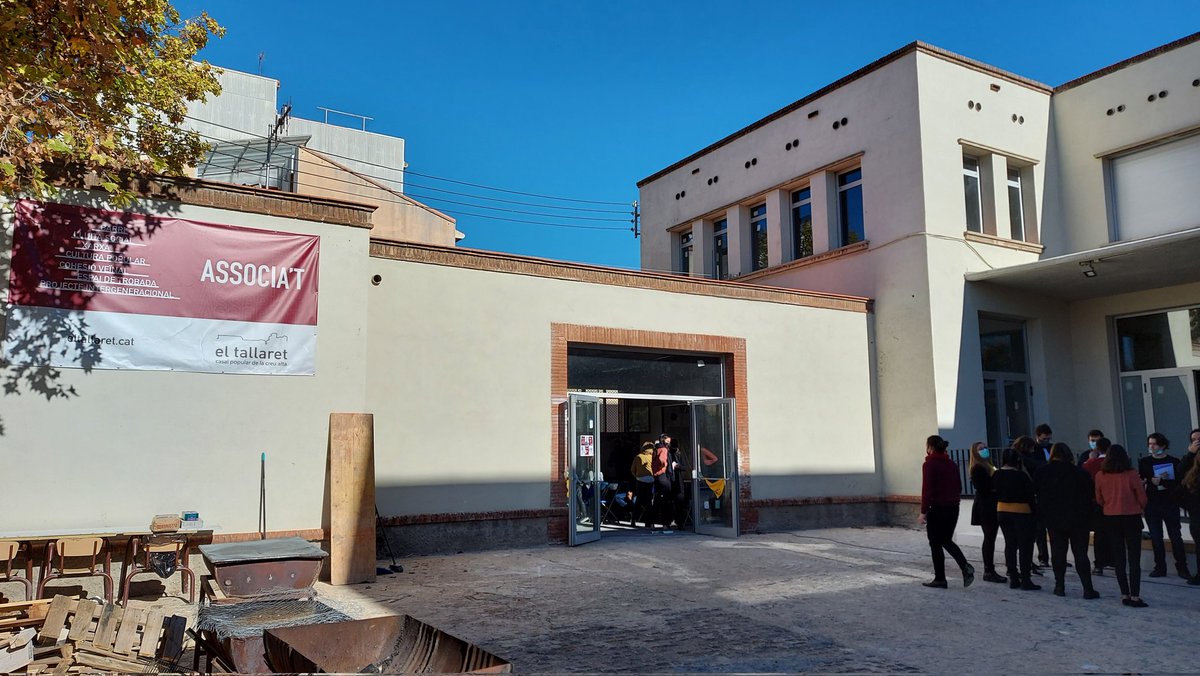 cancapablanca's tweet photo. Avui estem gaudint de la 1a Festa de les Entitats de les companyes de @ElTallaret!

Fem barri, Fem Casal!

#EnfortimCasalsiAteneus
#1aFestaEntitats #ElTallaret #laCreuAlta #sabadell #fembarri https://t.co/l3SMBhHOjX