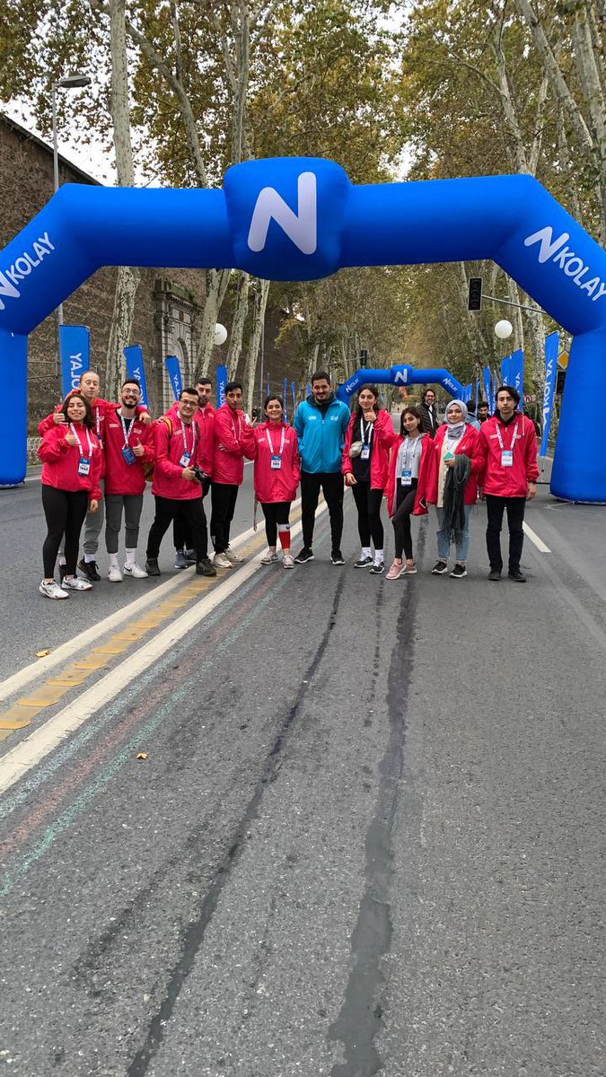 Görev tamam 💪 
#SporİstanbulGönüllüleri
#IstanbulMarathon
#NKolayIstanbulMarathon
#Benimmaratonum
#Volunteers #Run #Runner