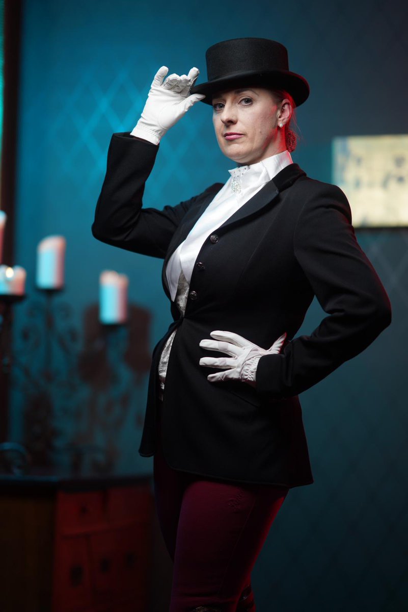 LadyStella9's tweet photo. Next stops:
11.-12.11. Augsburg
15.-17.11.Zürich @HerrinAriadne
23.-24.11. Nürnberg
#redassday #germanfemdom
#rubberdolls #qnd #disciplinarian https://t.co/18I59MJZnq