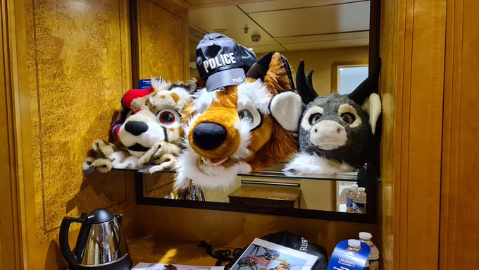 By the way, I'm on my way to my first 500 followers 😁 Thank you guys and gals ! https://t.co/2RlGGaL<a href="/tag/fursuit"class="tags"><span>#fursuit</span></a><a href="/tag/fursuitfriday"class="tags"><span>#fursuitfriday</span></a><a href="/tag/fursuiter"class="tags"><span>#fursuiter</span></a>