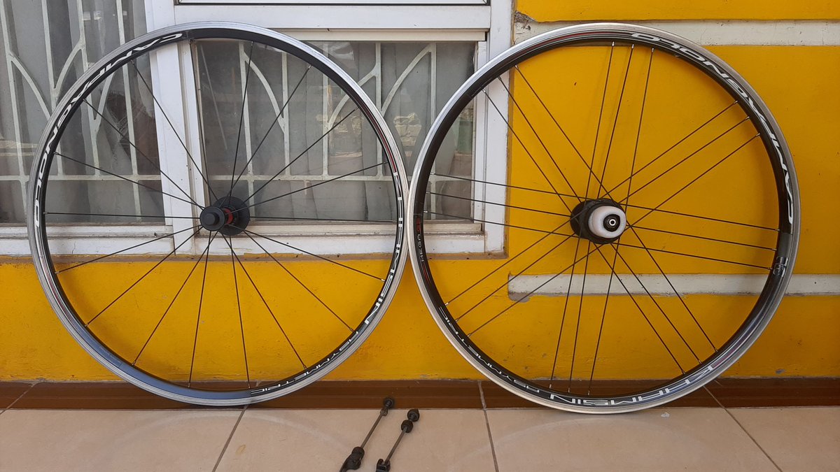 Zulniotyp's tweet photo. #fnfjb #frfjb WTS wheelset RB campagnolo khamsin asymmetric G3. 2nd fungsi normal, lecet di sticker. Murah aja https://t.co/Y5k5xpzNTf
