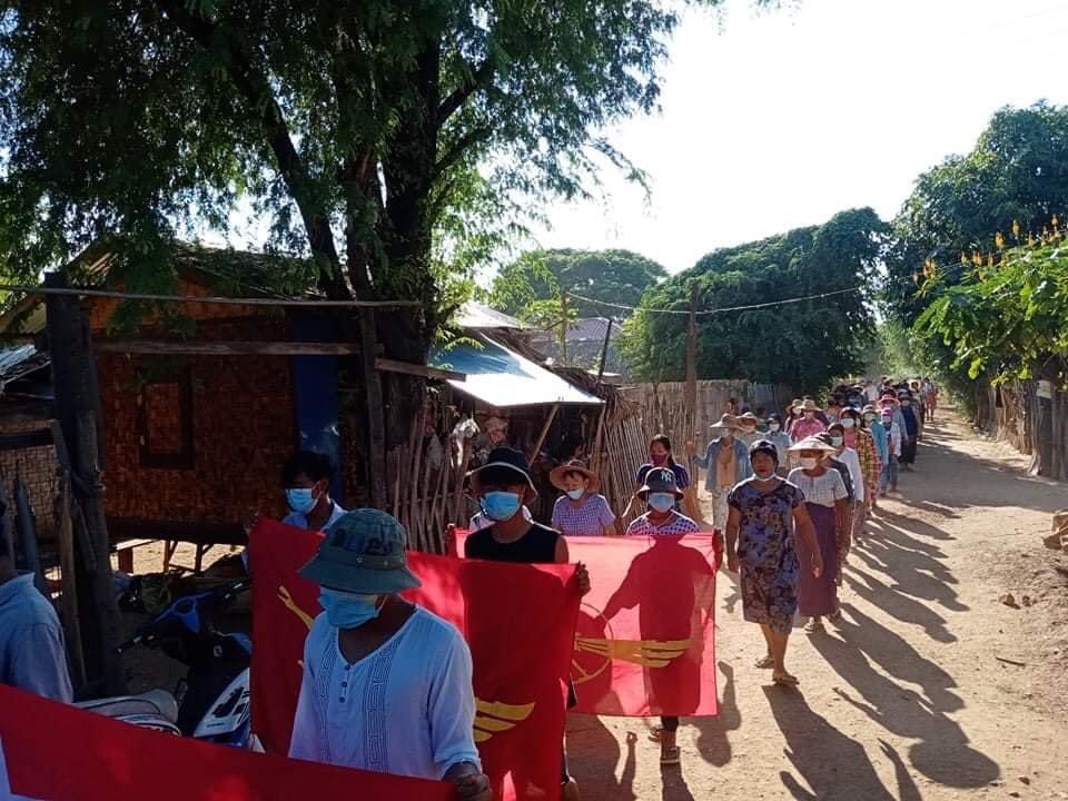 Sweet_Potatos's tweet photo. Residents and protesters from Letpadaung Taung village, Salingyi, rallied in voicing out their oppositions to Illegitimate Military ruling. 

LEGALIZATION OF NUG #WhatsHappeningInMyanmar #Nov7Coup https://t.co/2zmmBnuBr4