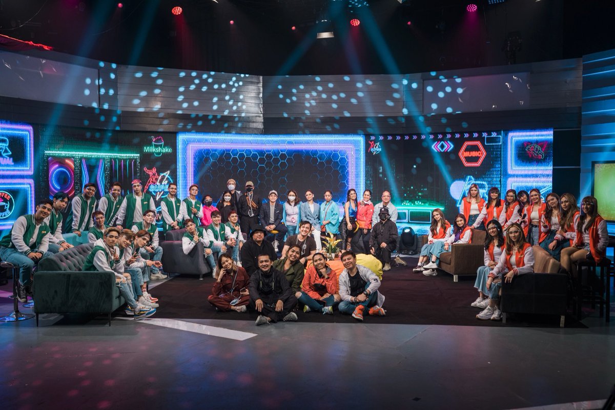 NotFranciiis's tweet photo. This is it! Sino kaya ang mananalo sa ating Final Pop 3 Boys & Girls?! Tutok na #PoPinoyGrandFinals
@PoPinoyTV #A4OU #NeuClimax #Yara #FullOut #Upgrade #Versus https://t.co/Kbfl0zfPCW