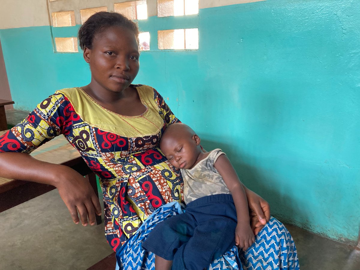 WFPDRC's tweet photo. En #RDC, le soutien du @WFPDRC aide le fils de Céline à vaincre la malnutrition &amp; à garantir que les personnes déplacées par le conflit puissent manger. Mais cela dépend de dons comme les US$4,7 M du @Canada en 2022 qui nous aident à sauver &amp; changer des vies. https://t.co/ogVqVPXlxp