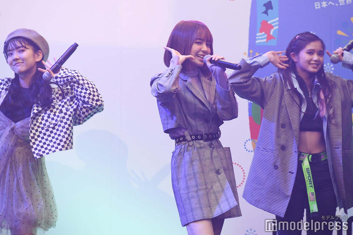 modelpress's tweet photo. 【写真追加📸】#Girls2「SDGs FES in EDOGAWA supported by TGC 」で圧巻ステージ✨

新曲「80's Lover」パフォーマンス🤍

小田柚葉バースデー祝福🎂17歳の抱負はメンバーの推し活…？

#東京ガールズコレクション@Girls2_official #小田柚葉生誕祭2021 

🔻フォトギャラリー
https://t.co/2W1GjeknCm https://t.co/QgTYDJe5yU