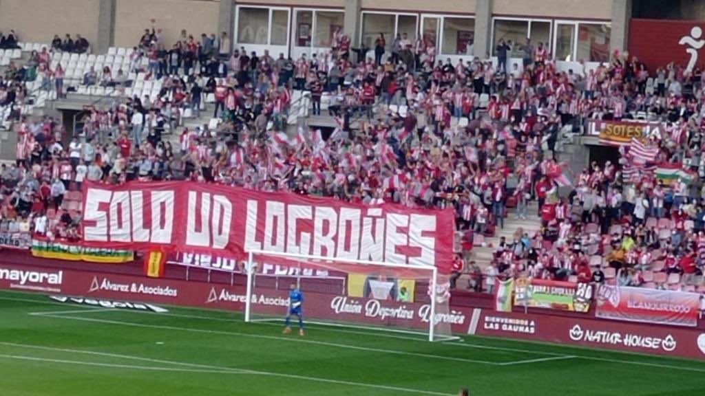 Gate26udl's tweet photo. SOLO ENTIENDE MI LOCURA, QUIEN COMPARTE MI PASIÓN… 💊💊💊⚔️⚪️🔴 @UDLogrones https://t.co/RCdaqMzEWM