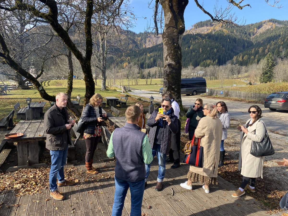 SloveniaInfo's tweet photo. 🍂 Study trip for the accredited press represebtatives, speakers and guests of @euFoodSummit in Zgornje Jezersko. 

📌 Šenkova domačija tourist farm 

#ifeelsLOVEnia #tasteslovenia #efs2021 https://t.co/BxLPW992Aj