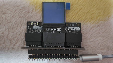 maresaku_mono's tweet photo. Pico Breakout Garden Packで1.3" SPI Colour Square LCD BreakoutとBH1745 Luminance and Colour Sensor BreakoutとSGP30 Air Quality Sensor Breakoutのサンプルプログラムを動かしてみました。
#RaspberryPiPico
#MicroPython
#PicoBreakoutGardenPack
#BH1745
#SGP30
#LCDDisplay https://t.co/cXtwi8gx6a