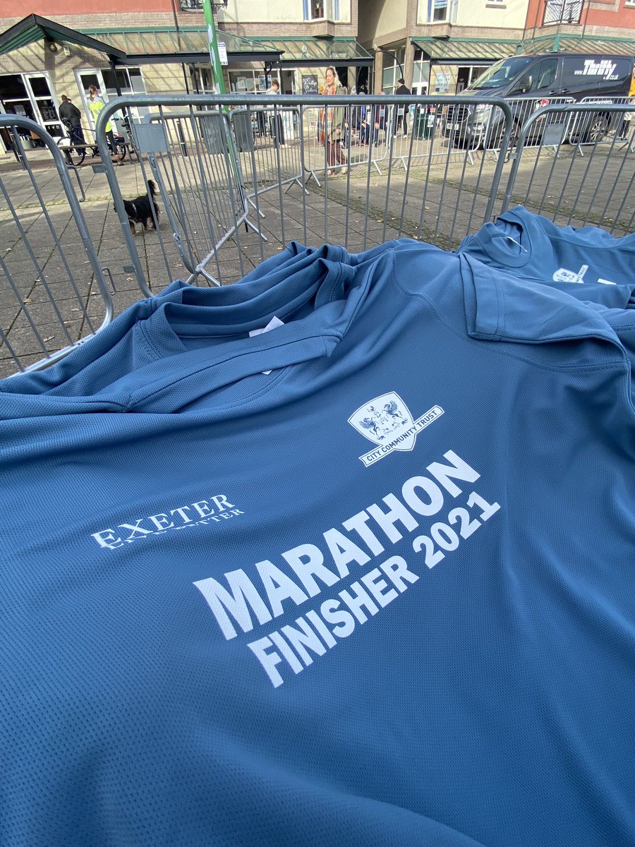 ExeterCCT's tweet photo. 🥇🥈🥉 We’re here at the finish line

Not too long to go till the front runner crosses the finish line, we’ll see you there.

#ExeterMarathon #ELBMarathon https://t.co/osOjOsYGA3
