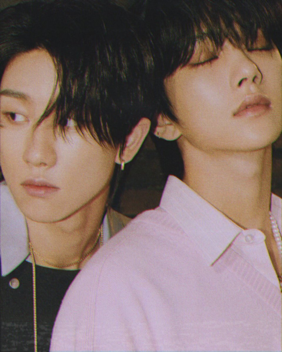 EBOYSHUA's tweet photo. happy birthday to the coolest, minghao!

#명호의_생일날도_캐럿과_나란히 
#SideBySideOnThe8Day https://t.co/eNLKIARgmS