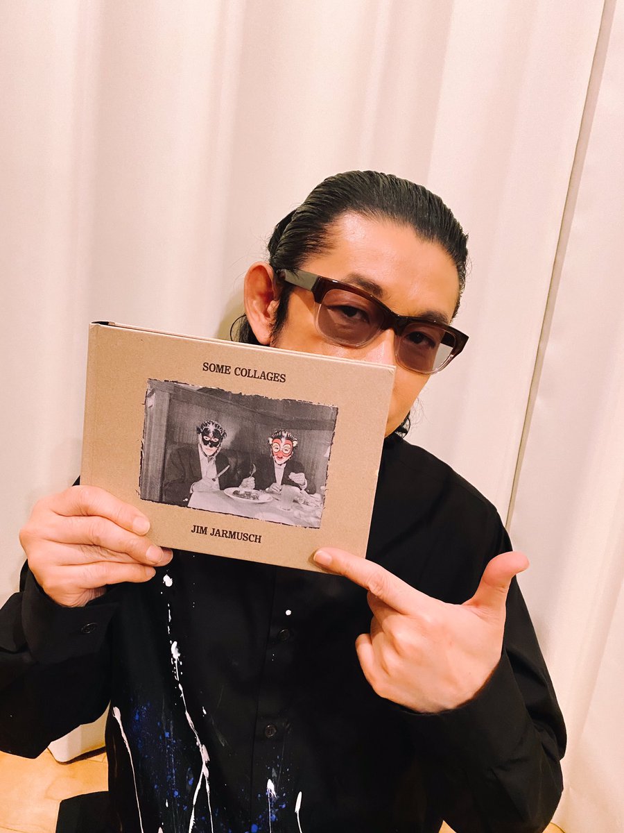 m_nagase_66's tweet photo. 届いた!
ジム・ジャームッシュ コラージュアート本
『Some Collages』!!
Great!! Great!! Great!!
from M.Nagase
#jimJarmusch #ジムジャームッシュ
#コラージュアート #SomeCollages https://t.co/ZuI4mnGcN3