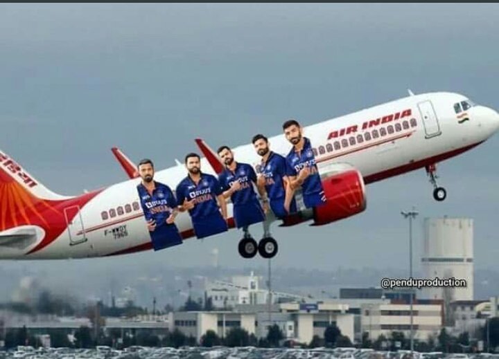 ShEikhTweets1's tweet photo. India is successfully qualified for the (Mumbai Airport) 
#NZvAFG https://t.co/ERz99i2YpW