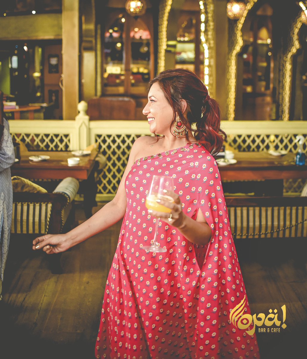 maliniagarwal's tweet photo. I believe in pink! π
PS. Swipe left to see my vibing in this beautiful dressπΈ
Outfit - #paulmiandharsh
Jewellery - #azotiique
HMU - #Deeptimota
Styled by - @rishikadevnani
Assisted by - #soheylanazariyan https://t.co/N8hFXSeH1n