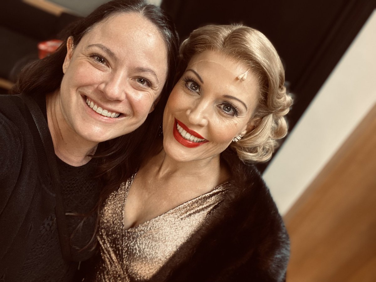 This one….so incredibly special 💙

Thank you for having me <a href="/AnythingGUK/">Anything Goes Musical</a> 

#SuttonFoster <a href="/TheRachelYork/">Rachel York</a> #Grateful