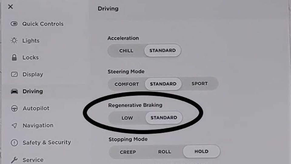 Whoosa1's tweet photo. @elonmusk Can we have the possibility to lower the regeneration on #tesla #modely please? Nice in winterconditions https://t.co/7q4VbCIMOY
