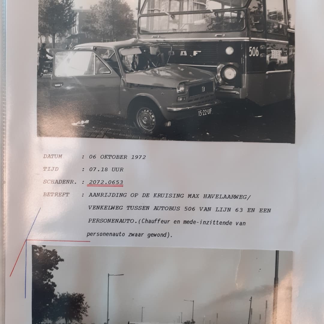 ericvdommelen's tweet photo. Hoort ook bij je "opleiding". Foto's kijken uit de oude doos....;-) Leuk om de beelden te zien uit je eigen stadje en wijk #oudedoostweet. @RETRotterdam #CCVL https://t.co/5MbwXeAQy9