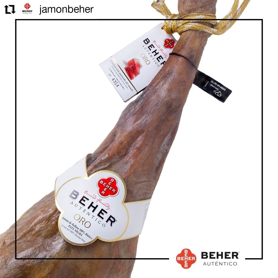 dalenagastro's tweet photo. También soy distribuidor de #JamonBEHER . Si tus clientes te exigen un producto de extrema calidad, contacta conmigo:
📧 davidgarcia@dalena.es
📞 648 28 16 32
#Repost #jamonbeher
 #BEHERl #jamonbellota  #PataNegra #bellota #barcelona #catalunya #cataluña #navidad #pernil #oro https://t.co/6D1i8vwvSp