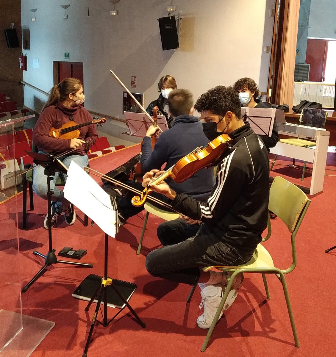 Primer ensayo en nuestro centro de la Orquesta Sinfónica de Toledo 🎵🎶🎷🎺🎸🎻🥁🎵🎵
En <a href="/ulaboral/">UNIVERSIDAD LABORAL</a> #ApoyamosLaMúsica 💚🌳🌱 
#Belleza 🎵💙 #Jóvenes 🌱