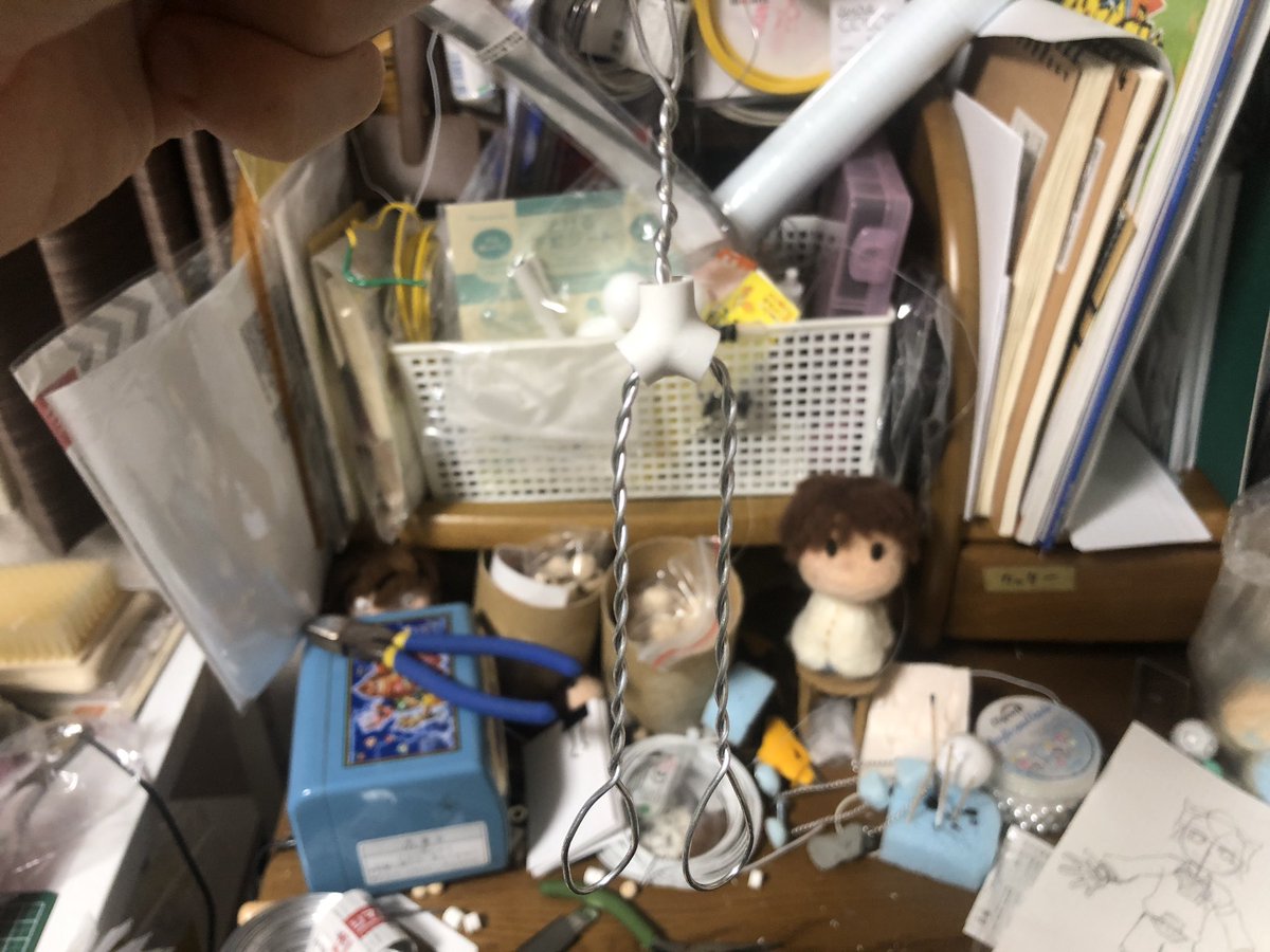 YuutAnimation's tweet photo. ---fan art
今日から2号!
僕はワイヤー1本とコアを組み合わせて人形の骨を作っています。
ワイヤーがコアから抜ける、という心配がなくなるからです。
↓
#animation #pappet #コマ撮り#stopmotion #羊毛フェルト #wool #inazumaeleven #イナズマイレブン
#円堂守 #endomamoru #markevans https://t.co/Rr6fKwJUQd