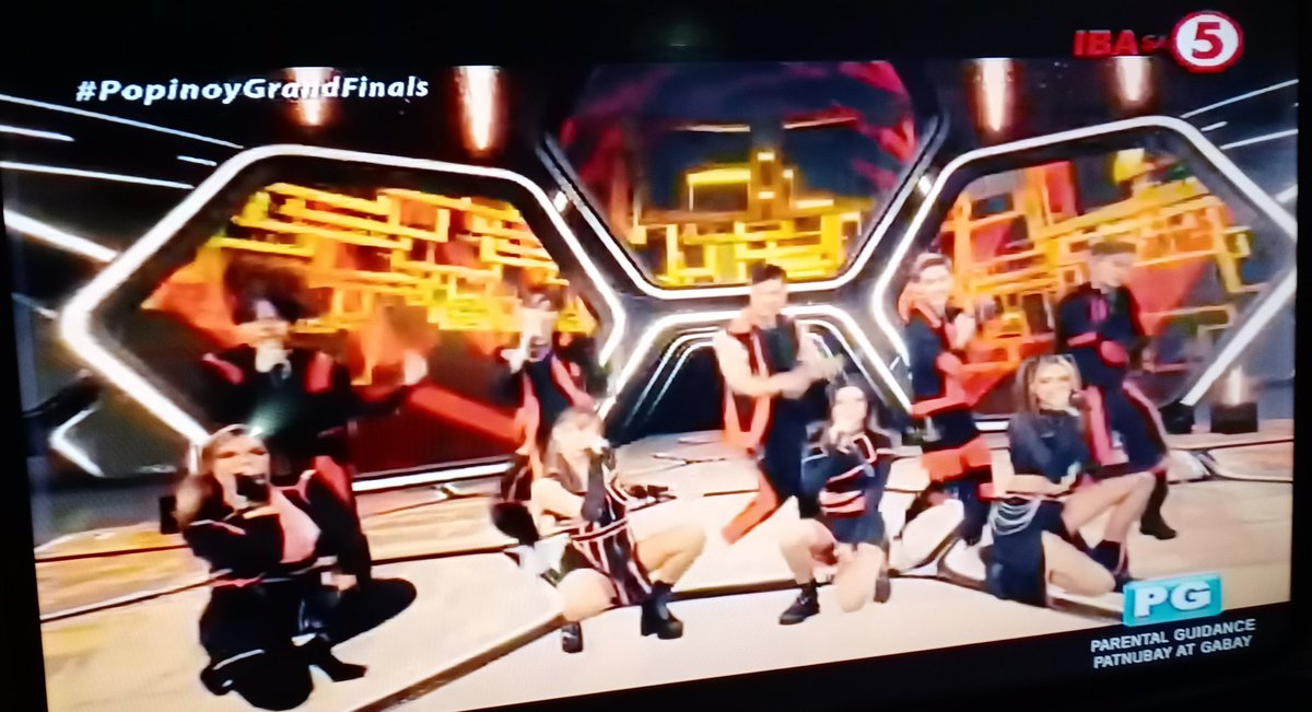 ALLIESforVER5US's tweet photo. VER5US X A4OU
VERSUS FOR THE WIN
#PopinoyGrandFinals #A4OU
@_versusofficial @PoPinoyTV https://t.co/Kz78bKHSTk