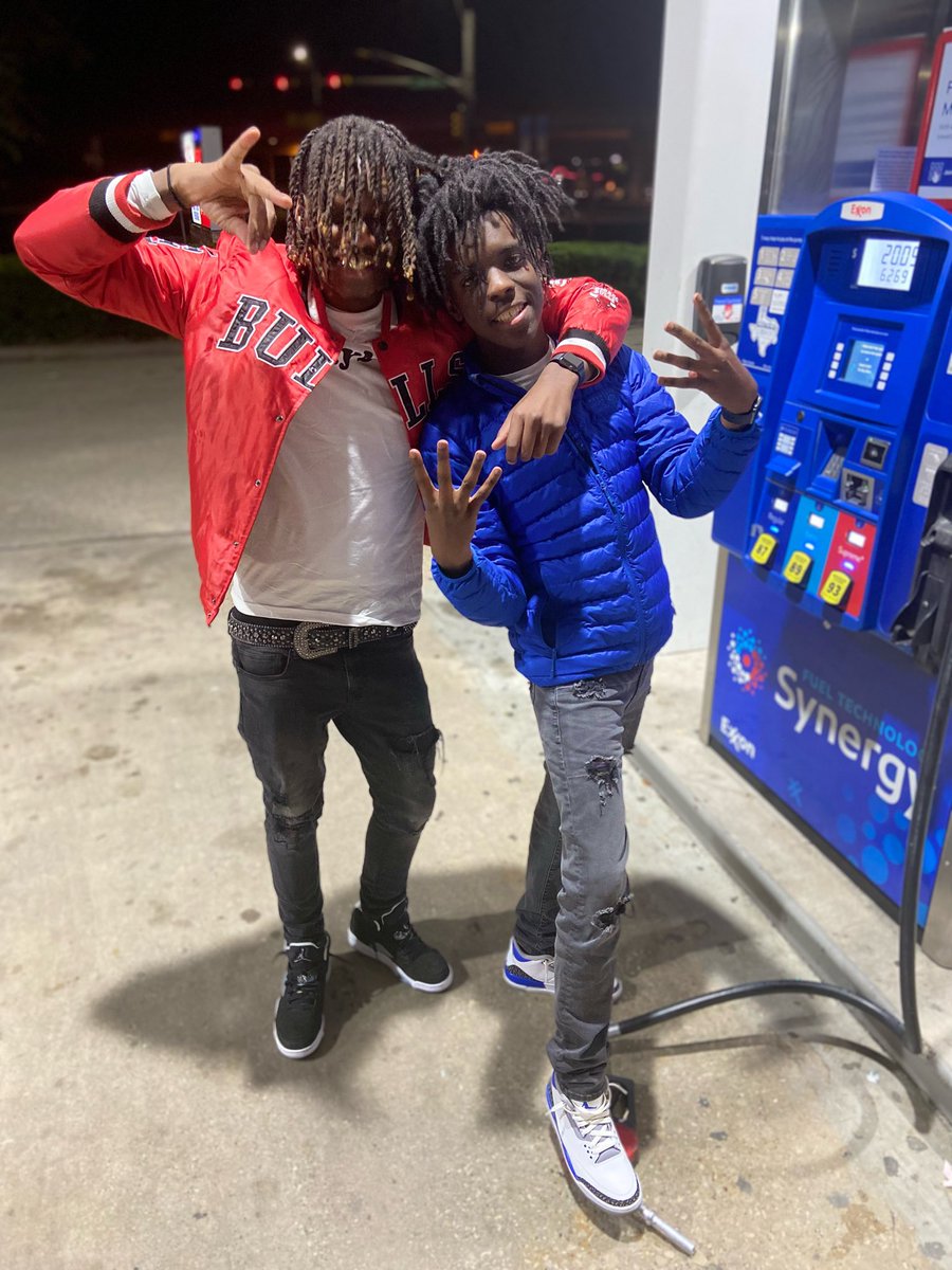 iamkb_318's tweet photo. I GOT KILLERS THAT I LOVE AND THEY DONT RAP🖤🥷🏾. #3LB4L🖤🩸 #MRHM🖤🤝 https://t.co/tnihOZvyuD