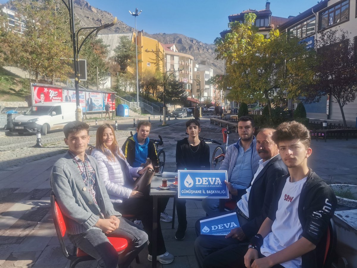 #DEVAbisiklette <a href="/RizvanogluEvrim/">Evrim Rızvanoğlu</a> <a href="/dogasanlioglu/">Doğa Şanlıoğlu</a> <a href="/alibabacan/">Ali Babacan</a> <a href="/devapartisi/">DEVA Partisi</a> #gümüşhane Yanlış politikalara ve akaryakıt zamlarına dikkat cekmek için 81 il pedal cevirdik.