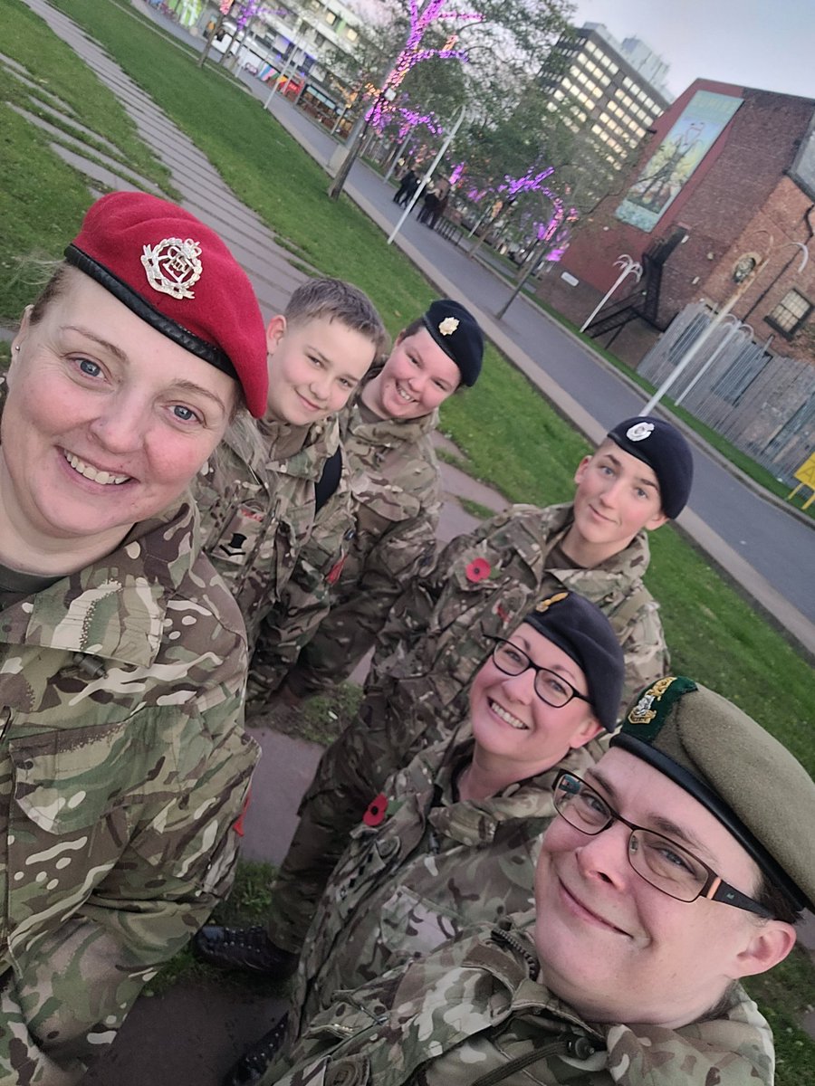 CacfMaj's tweet photo. B Company cadets &amp; adults assisting with Middlesbroughs 10k run this morning 👏🏃‍♀️🏃
@ClevelandCadets @SarahNorman2 @TracyJamieson12 
#middlesbrough10k https://t.co/Z5wnzJvZNM