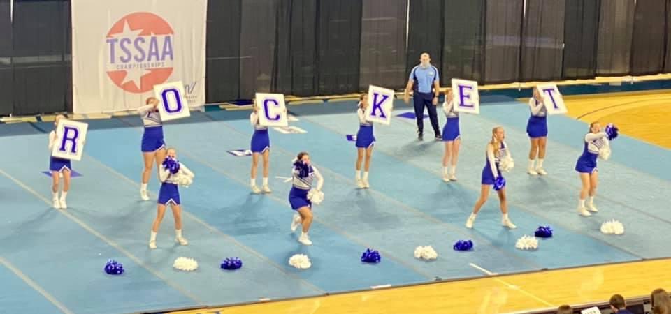 Forrest_Rockets's tweet photo. MS Cheerleaders doing an awesome job in their State competition!! So proud of you girls!! 💙🚀📣 https://t.co/eykpKHRGet