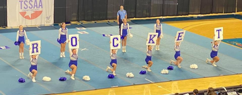 Forrest_Rockets's tweet photo. MS Cheerleaders doing an awesome job in their State competition!! So proud of you girls!! 💙🚀📣 https://t.co/eykpKHRGet