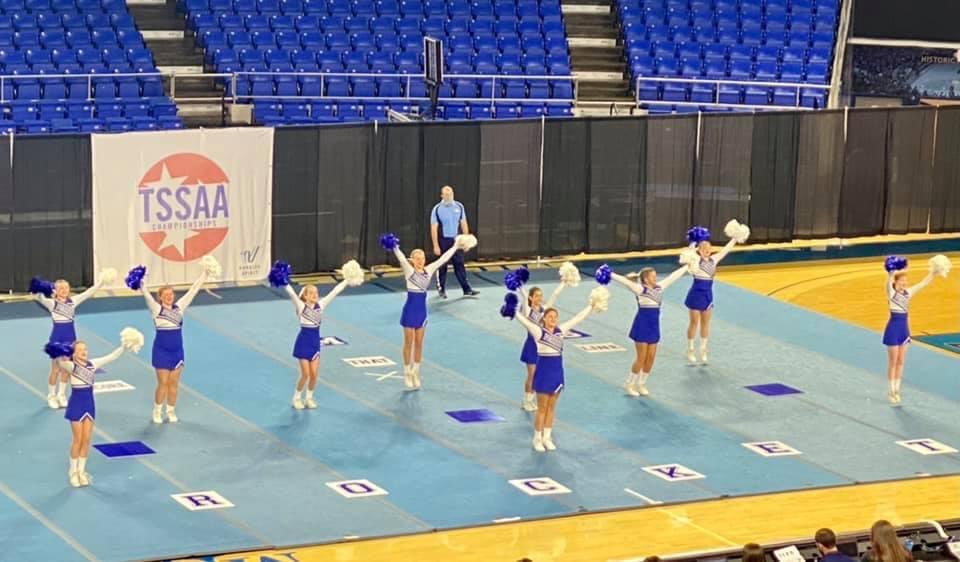 Forrest_Rockets's tweet photo. MS Cheerleaders doing an awesome job in their State competition!! So proud of you girls!! 💙🚀📣 https://t.co/eykpKHRGet
