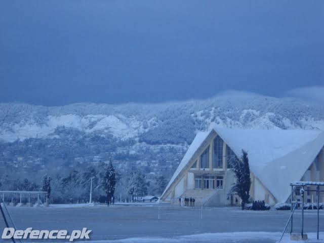 Introspkt_'s tweet photo. To all those miserable fortune lot who have passed through the #PMA gate,
Good luck coz you'll need it!

#148L/C is an even course therefore it will experience minus temperatures instead of cool breeze days of Spring

- Haye Tamana
- Frozen Baltiyan
- Cold baths in shorts

Enjoy! https://t.co/lU0Gv9atbt