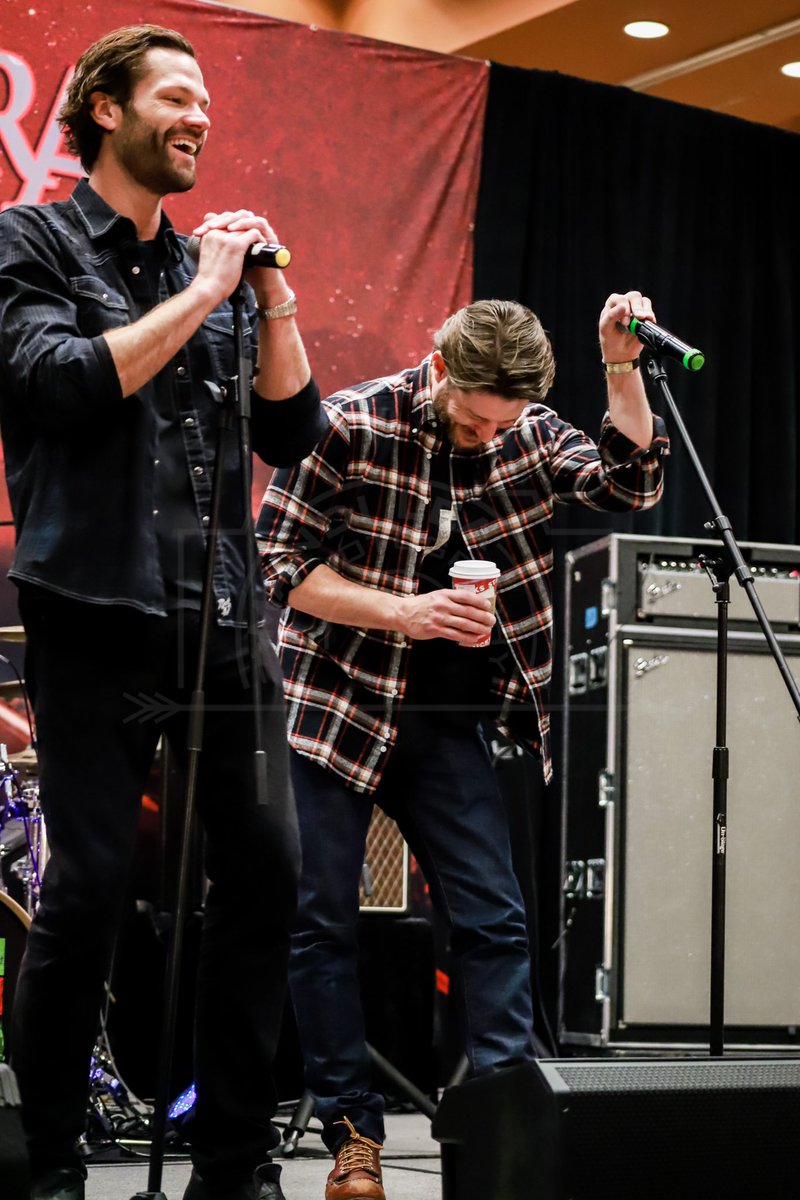 mandileaphotos's tweet photo. Jared Padalecki and Jensen Ackles
Gold Panel
SPN Charlotte 2021

@jarpad @JensenAckles #spnnc https://t.co/vuPPGRpRUH