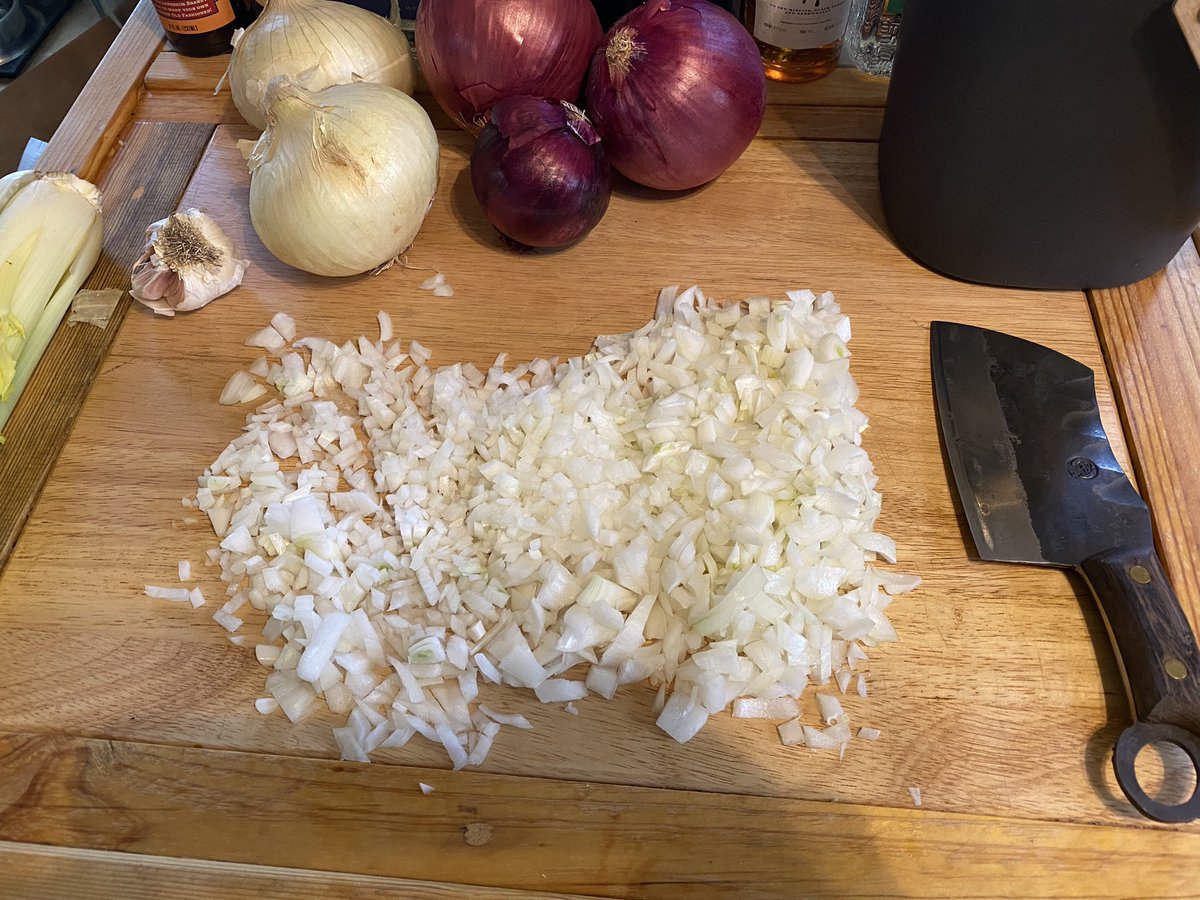 Lancers_Coach_W's tweet image. Cold weather calls for a little Chili and Corn Bread. #HomeMade #GetInTheKitchen