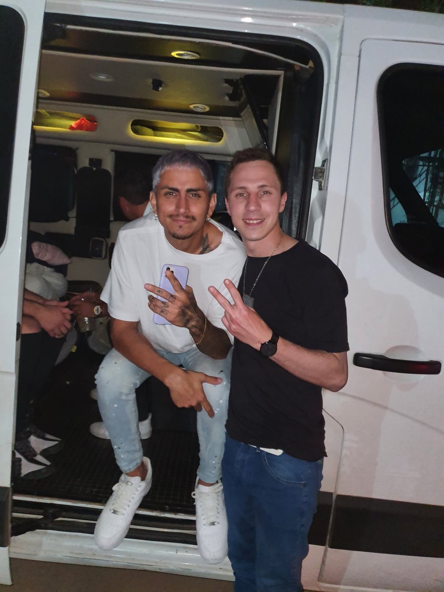 Si pensas en GRANDE, te haces GRANDE.. 🎶🎶 EL VILLANO..