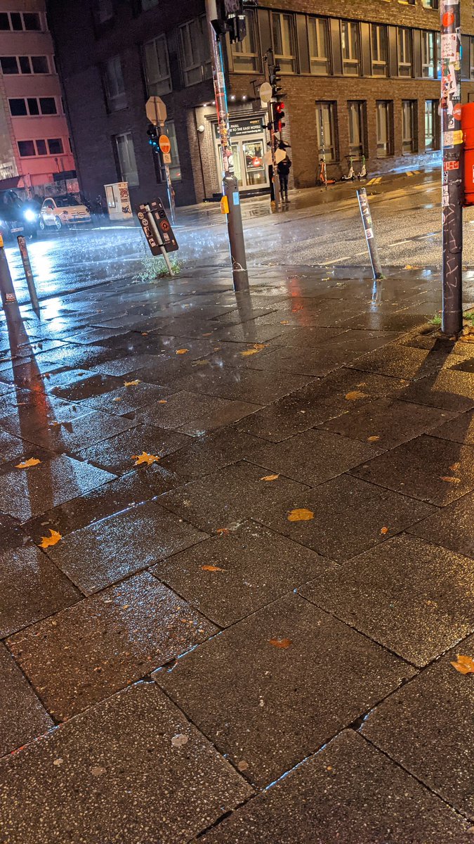 <a href="/HamburgerRegen/">Is it raining in Hamburg?</a> 💦