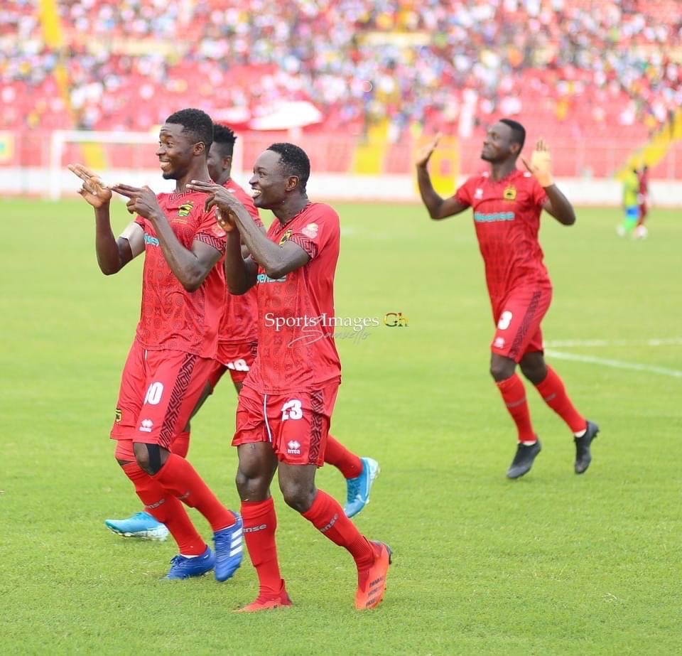 elizabethGHANA's tweet photo. Full Time✊⚽️
Kotoko 2 - 0 Bechem United
@AsanteKotoko_SC@KotokoFansTV
#GPL2 🇬🇭 https://t.co/MQ10rBWrXO