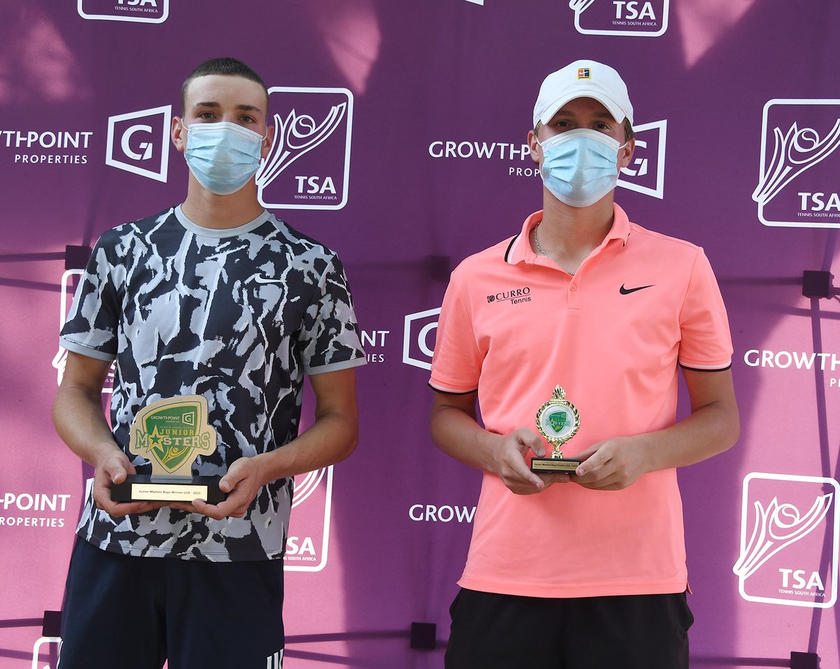 What. A. Match. 👌

Wian Roothman edges a three-set thriller 6-7, 6-2, 7-5 against top seed Alexander Edley to win the boys under-18 singles title at the <a href="/Growthpoint/">Growthpoint</a> Junior Masters.

Impressive performance, Wiam! 👏

#GrowthpointTennis