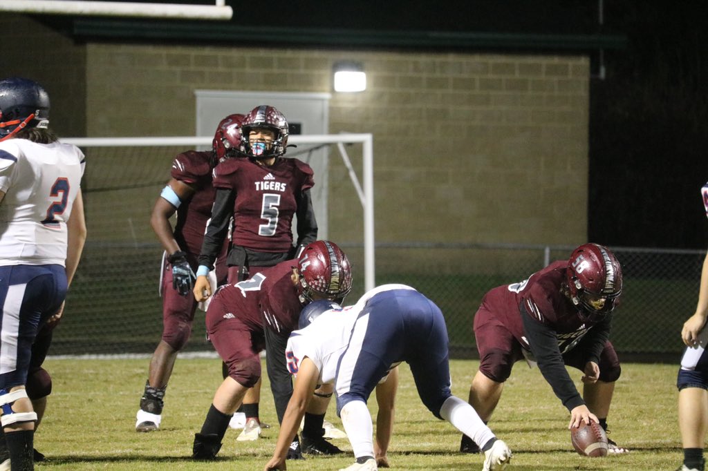 WatkinsDK5's tweet photo. Man it crazy to say that Football is finally over.. but thats doesn’t mean its the of end my career, it’s just a new beginning. Thank you @Breck_Football  for the memories. #5out✌️ https://t.co/kCzygxEkkX