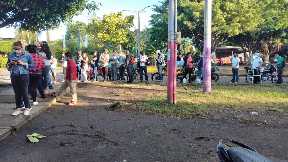 ComandoZeledon's tweet photo. @PrensaLatina_cu En paz y tranquilidad #Nicaragua
#UnidosEnVictorias 
#EleccionesSoberanas2021 https://t.co/uMv5CPQFA7