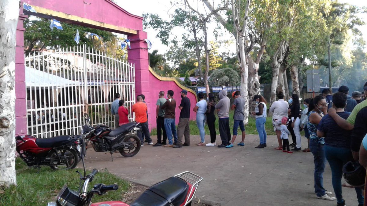 ComandoZeledon's tweet photo. @PrensaLatina_cu En paz y tranquilidad #Nicaragua
#UnidosEnVictorias 
#EleccionesSoberanas2021 https://t.co/uMv5CPQFA7