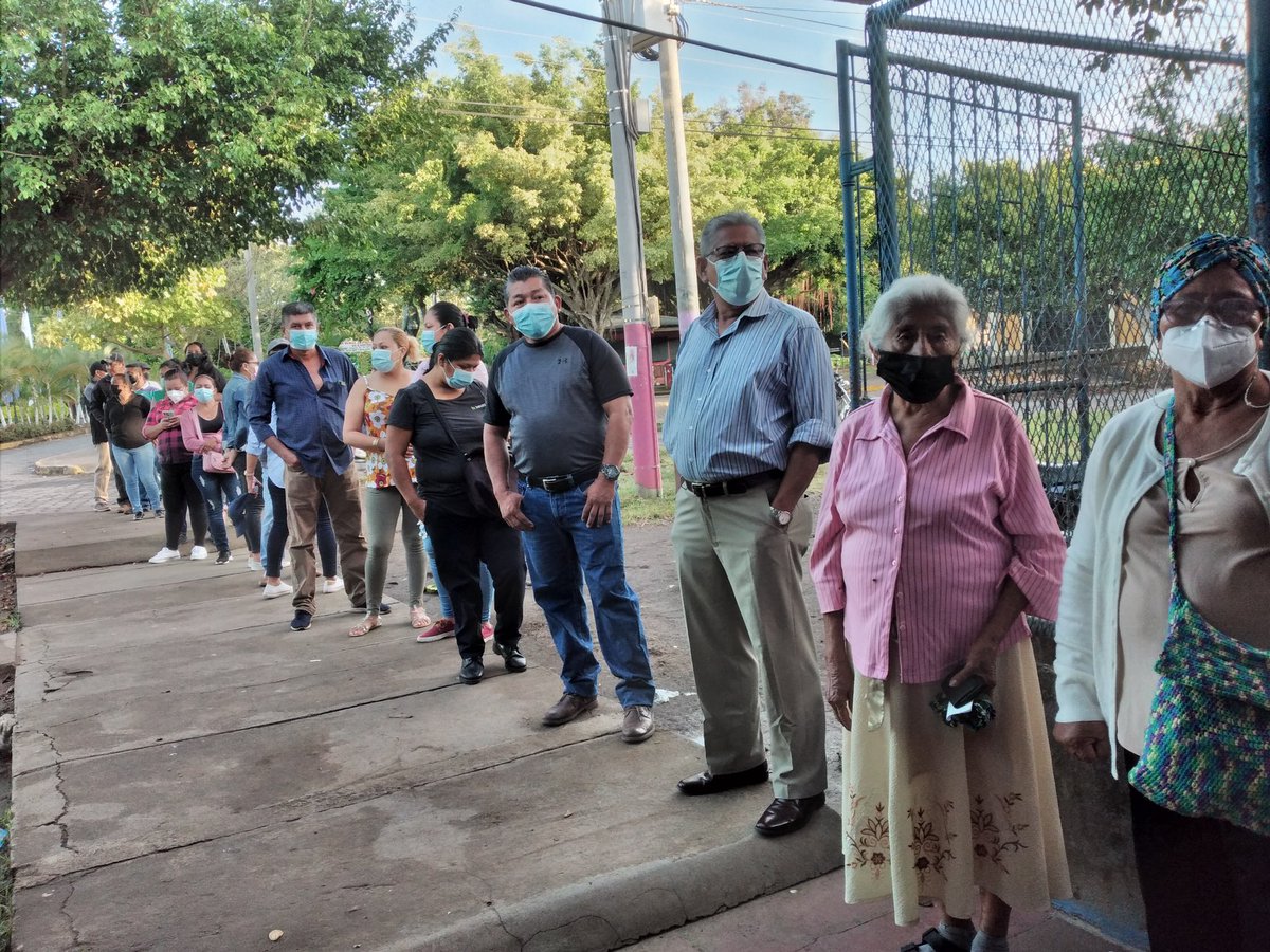 ComandoZeledon's tweet photo. @PrensaLatina_cu En paz y tranquilidad #Nicaragua
#UnidosEnVictorias 
#EleccionesSoberanas2021 https://t.co/uMv5CPQFA7