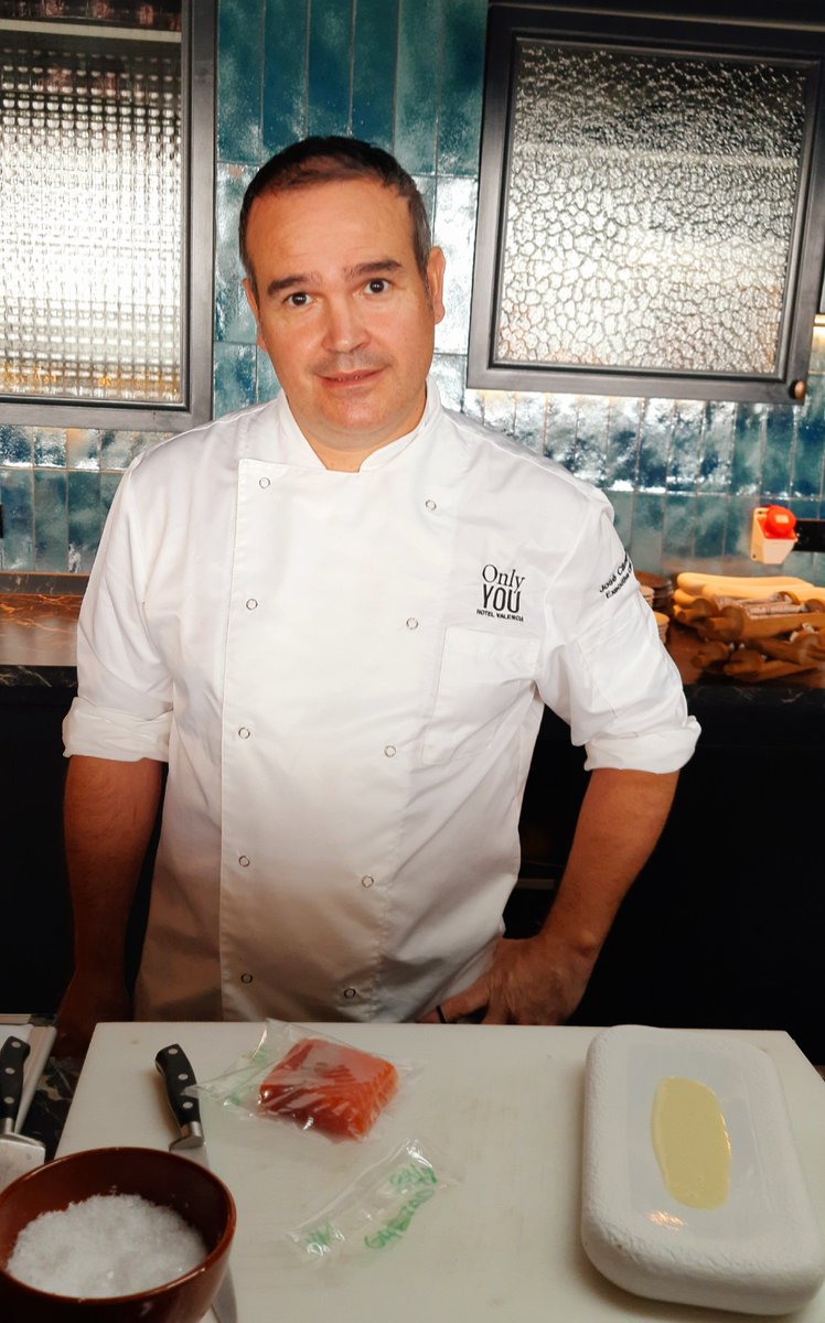 El nuevo restaurante el Mirador del Only You Hotel Valencia, es el lugar ideal para comer los mejores arroces del centro de la capital del Turia y también excelentes platos creativos. ¡¡Super recomendable!!
tendenciashoy.com/gastronomia/re…
<a href="/OnlyYOUHotels/">Only YOU Hotels</a>