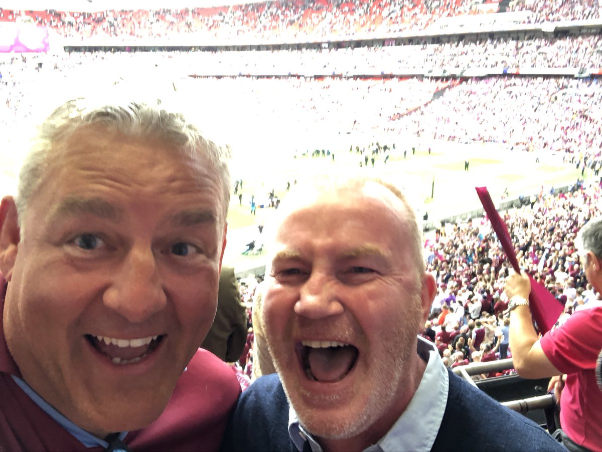 dunnylawyer's tweet photo. #DeanSmith thanks for giving us our Villa back. 10 in a row after the team he inherited and promotion will do me. #UTV https://t.co/Izywkjwwst