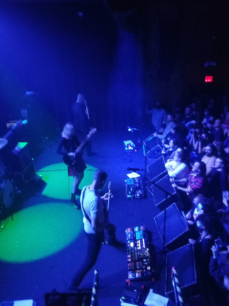 NecromancerPri2's tweet photo. Wolf Alice @ Fine Line, Mpls. Ellie &amp; Theo were on 🔥

#wolfalice #fineline #livemusic https://t.co/F3avP7H79R