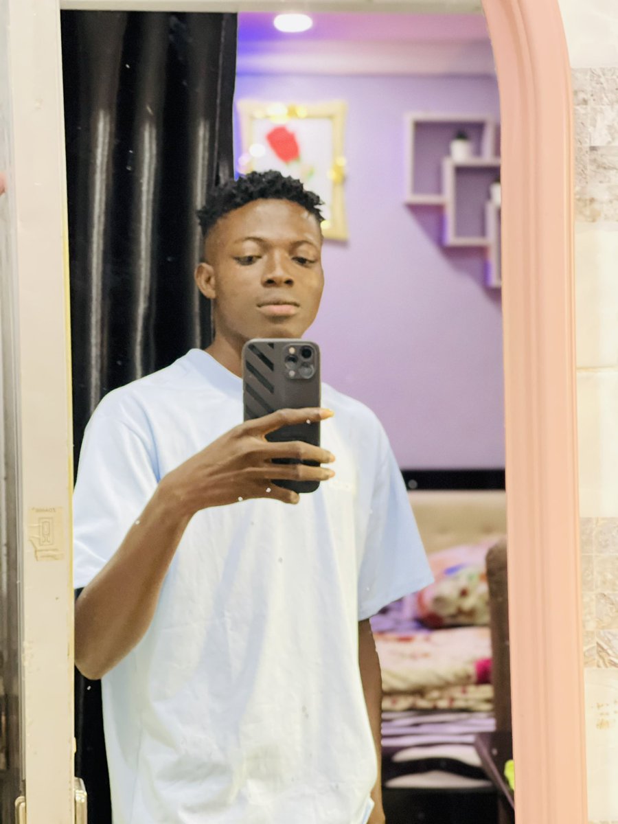 CampbellOloye's tweet photo. @instablog9ja https://t.co/0HQx3hGcvI