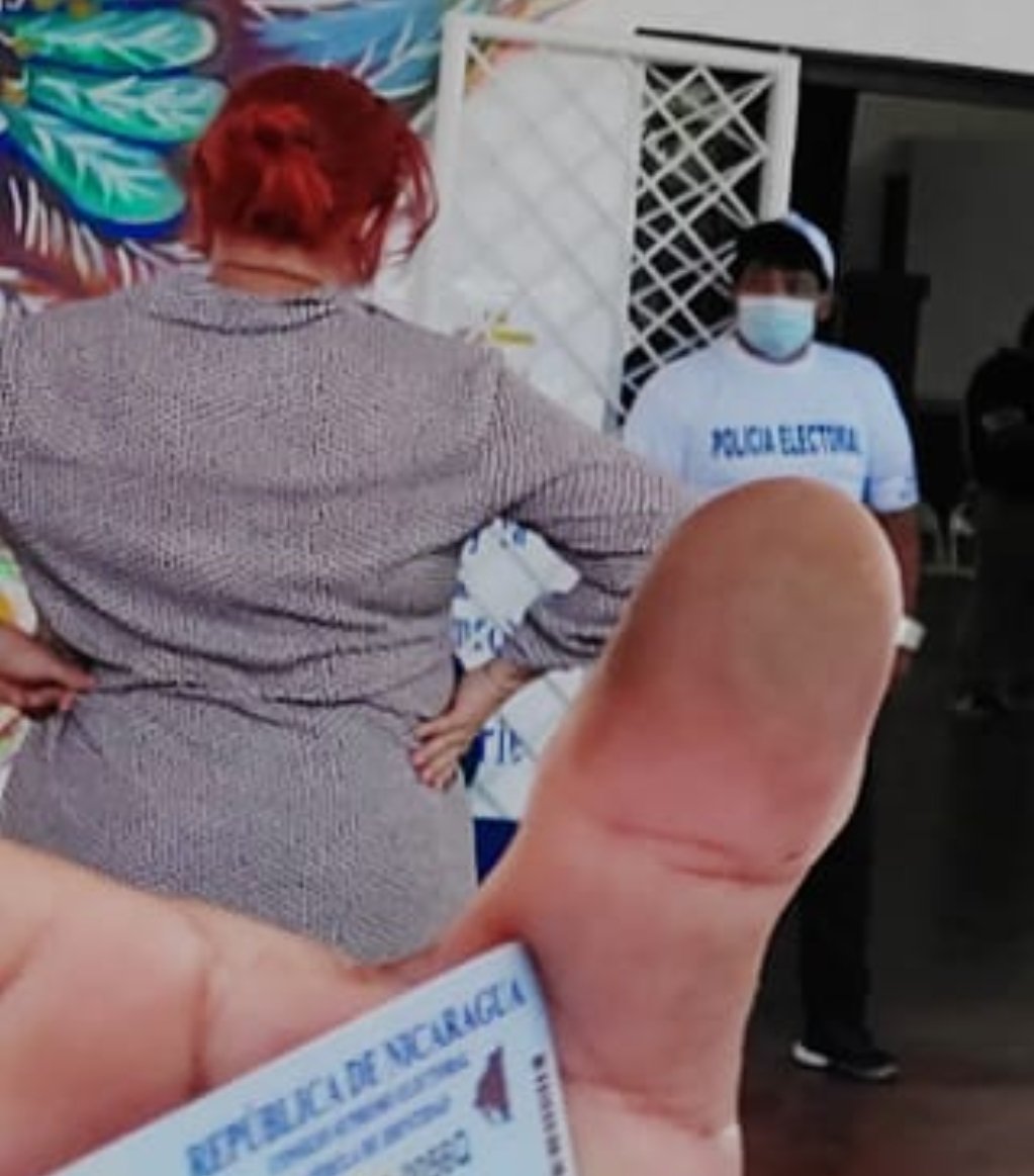 Juummm algo anda mal 

Pensé que era un culo