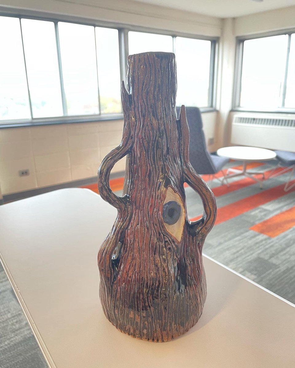mundodemango's tweet photo. vase https://t.co/8F4utliYj0
